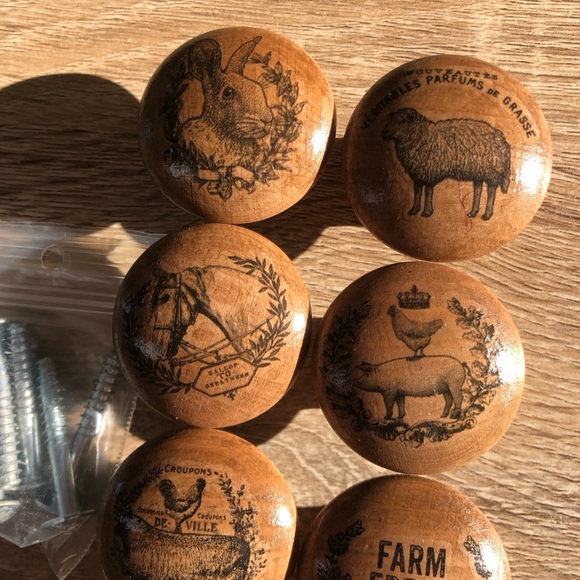 Hand made Pulls Knobs set of 8 - Picture 3 of 4